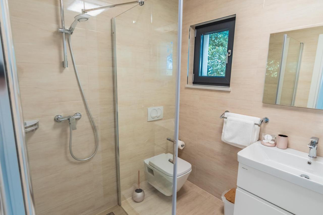 Villa The Boat With Rooftop Pool 马图利 外观 照片