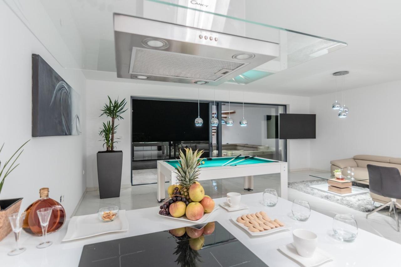 Villa The Boat With Rooftop Pool 马图利 外观 照片