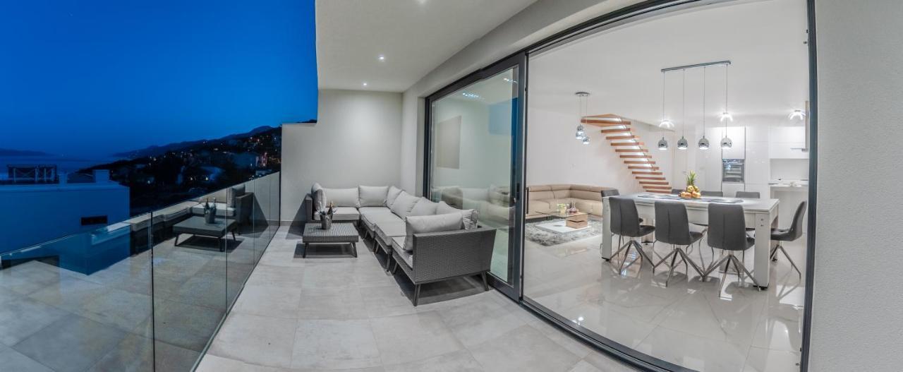 Villa The Boat With Rooftop Pool 马图利 外观 照片