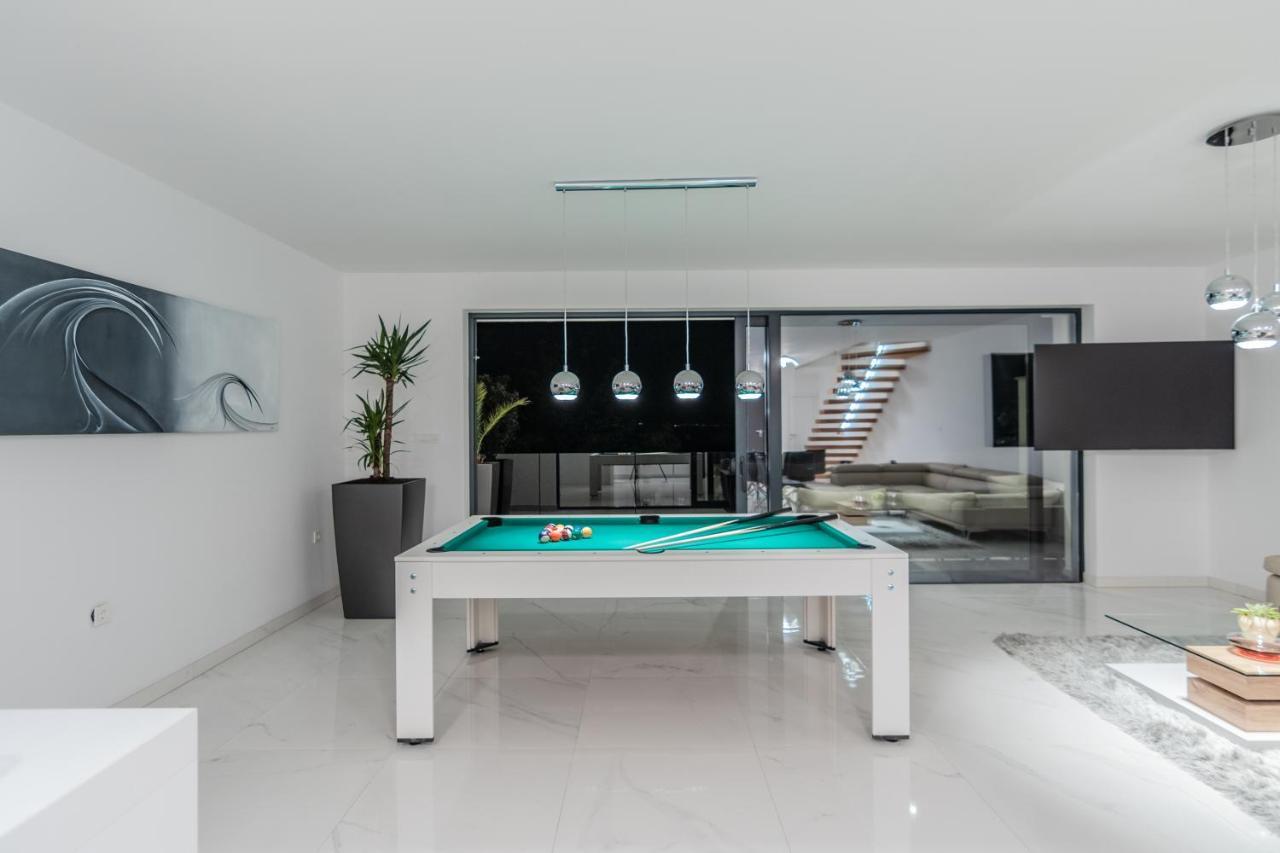 Villa The Boat With Rooftop Pool 马图利 外观 照片